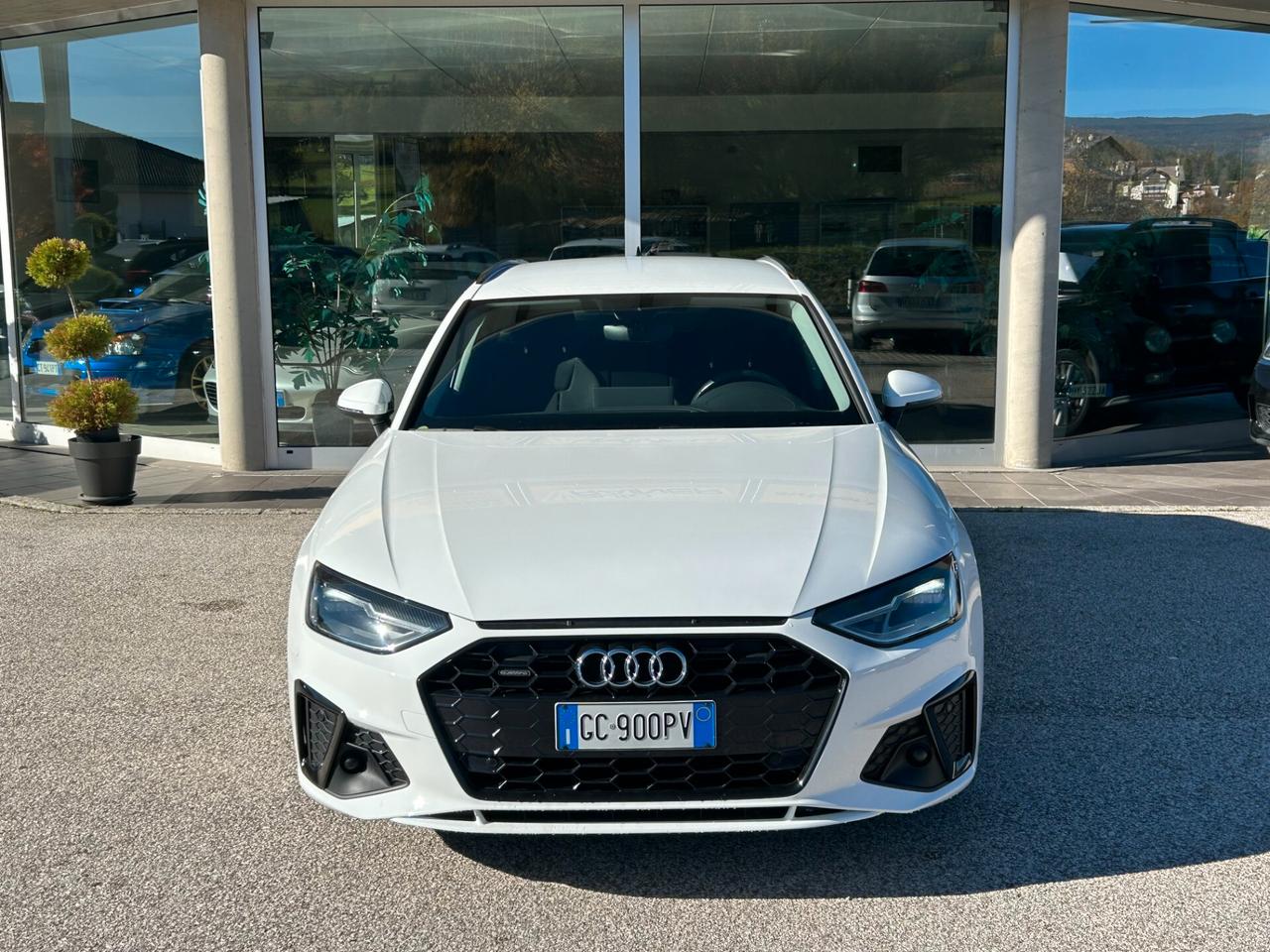 Audi A4 Avant S-LINE 40 TDI S tronic edition