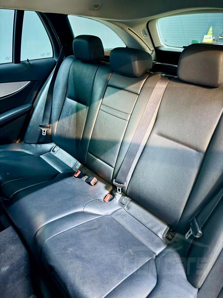 Mercedes E220 PREMIUM PLUS