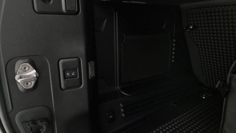 Land Rover Defender D350 AWD Auto 110 Trophy Edition