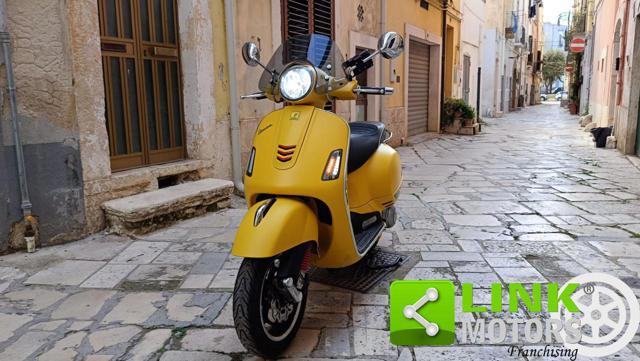 PIAGGIO Vespa GTS 300 Super Sport