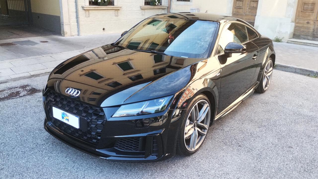 Audi TT Coupé 45 TFSI quattro S-LINE S tronic