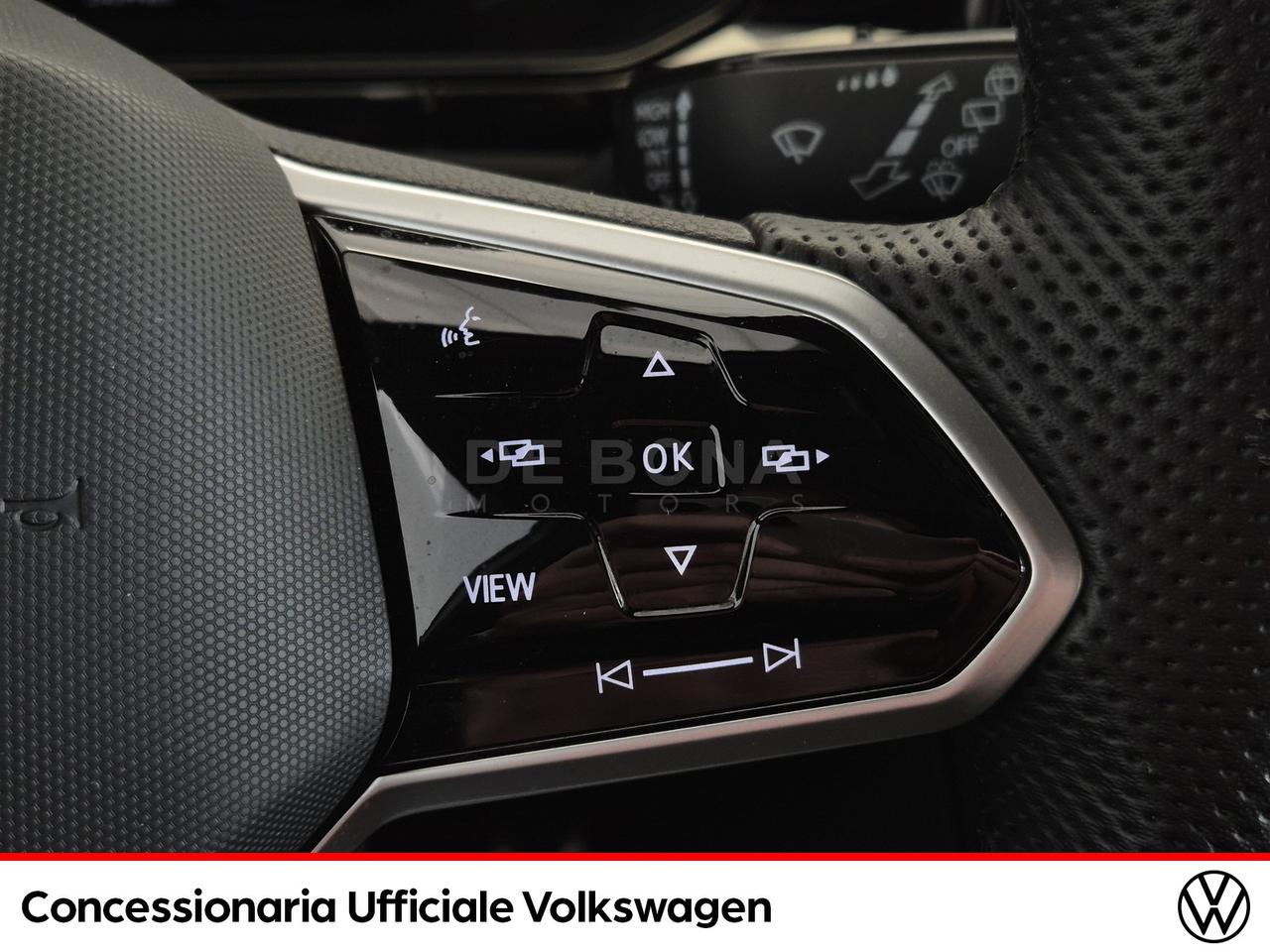 Volkswagen T-Roc 1.0 tsi r-line 110cv