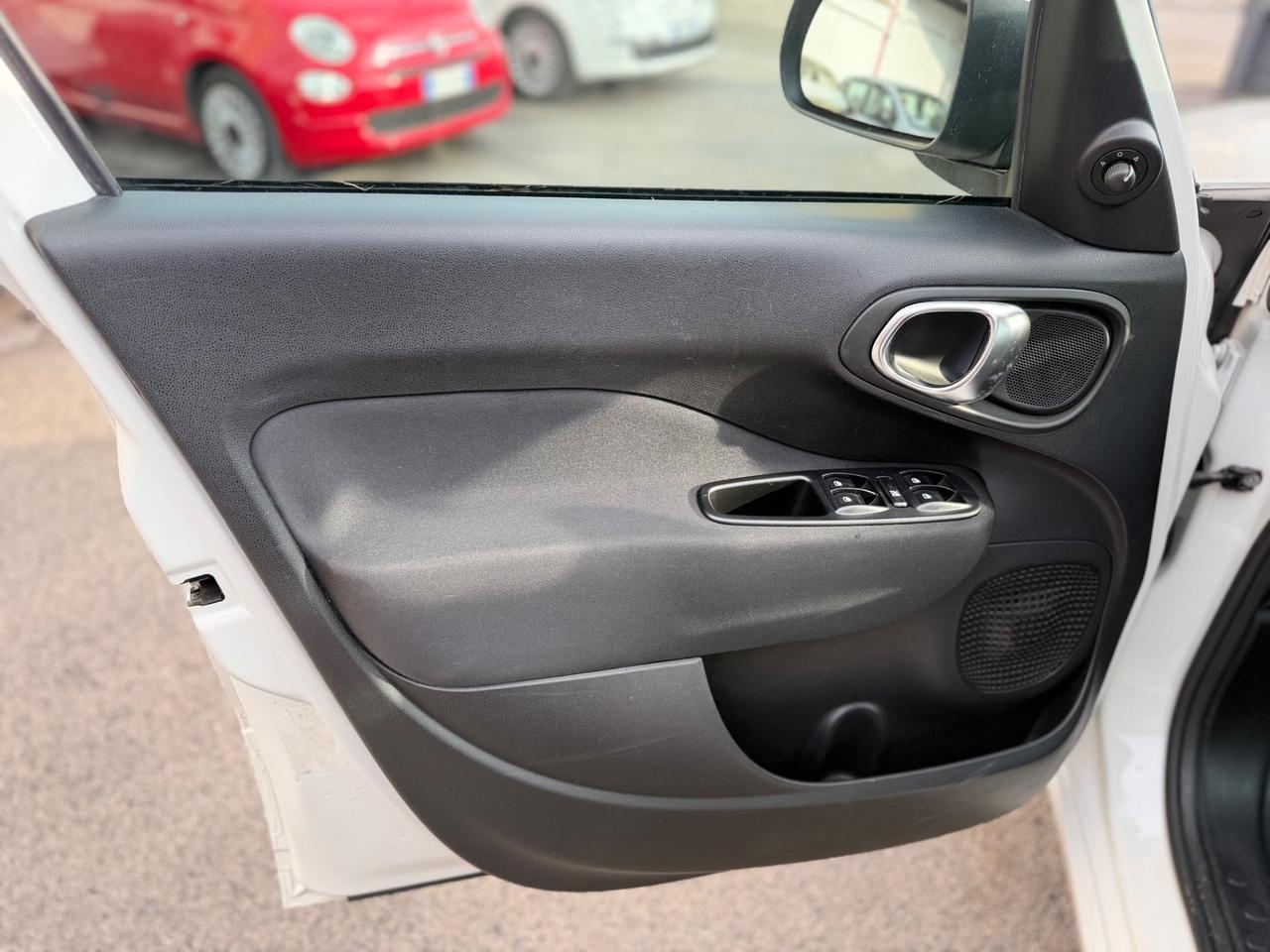 Fiat 500L 1.4 95 CV Lounge CON SOLI 64 MILA KM