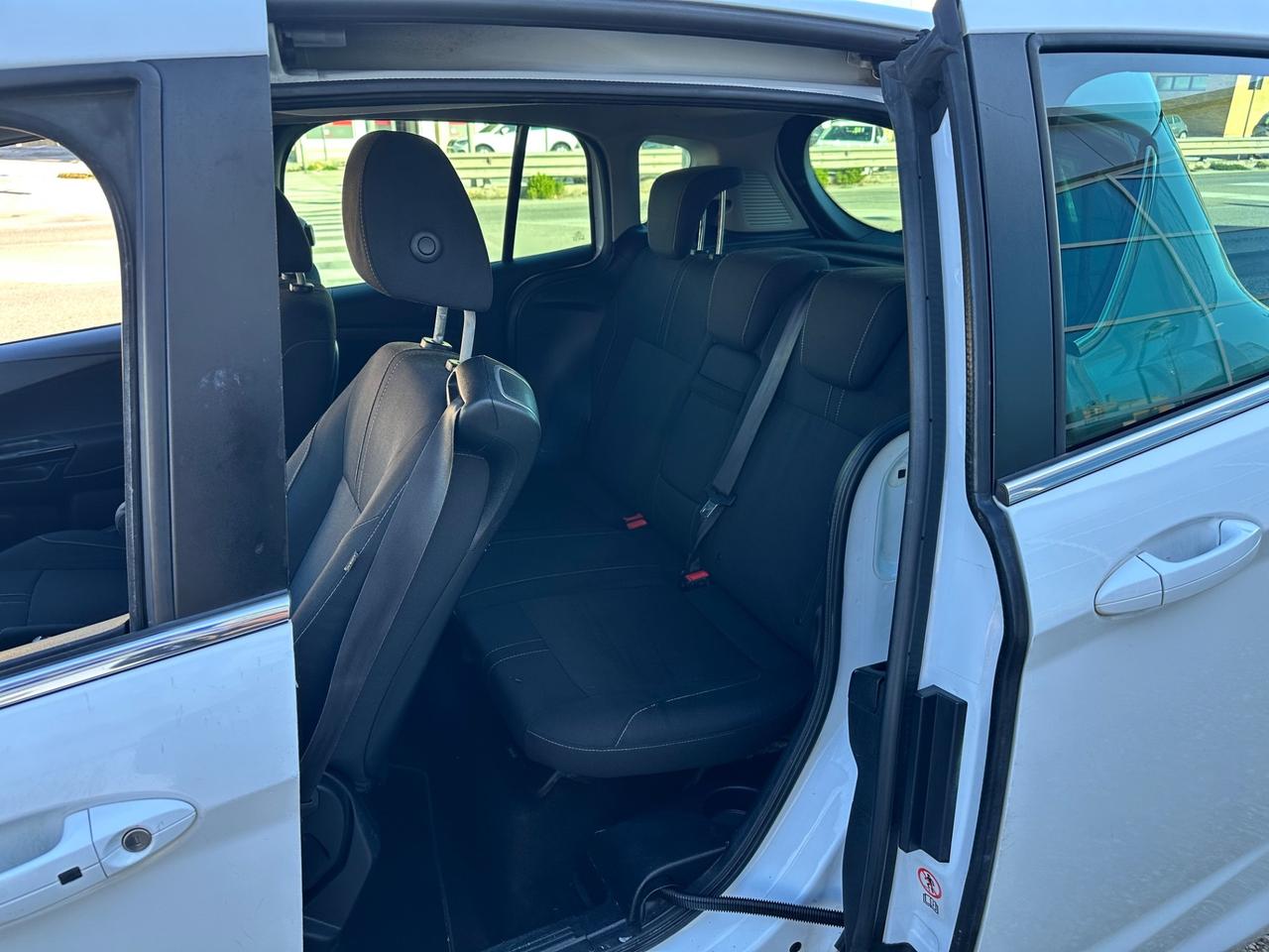 Ford B-Max 1.4 90 CV Titanium metano