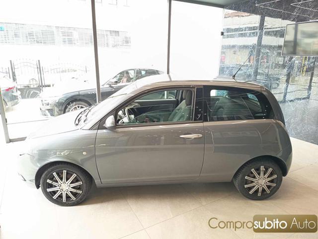 LANCIA Ypsilon 1.2 Oro