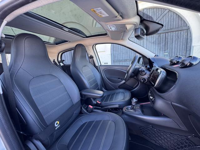 SMART ForFour EQ EDITION ONE PACK BRABUS+PELLE+TETTO+RCAM
