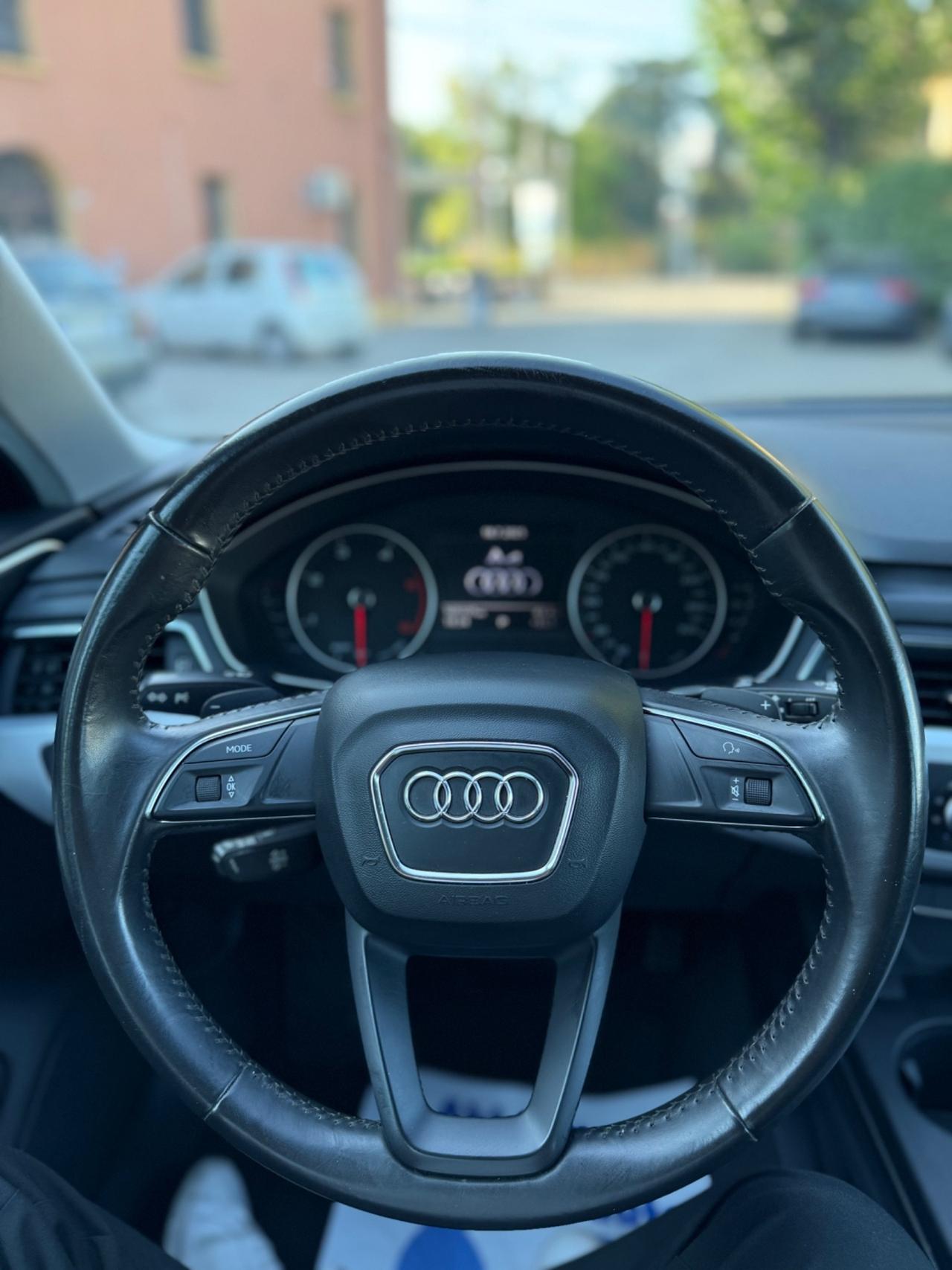 Audi A4 2.0 TDI 150 CV clean diesel quattro Advanced