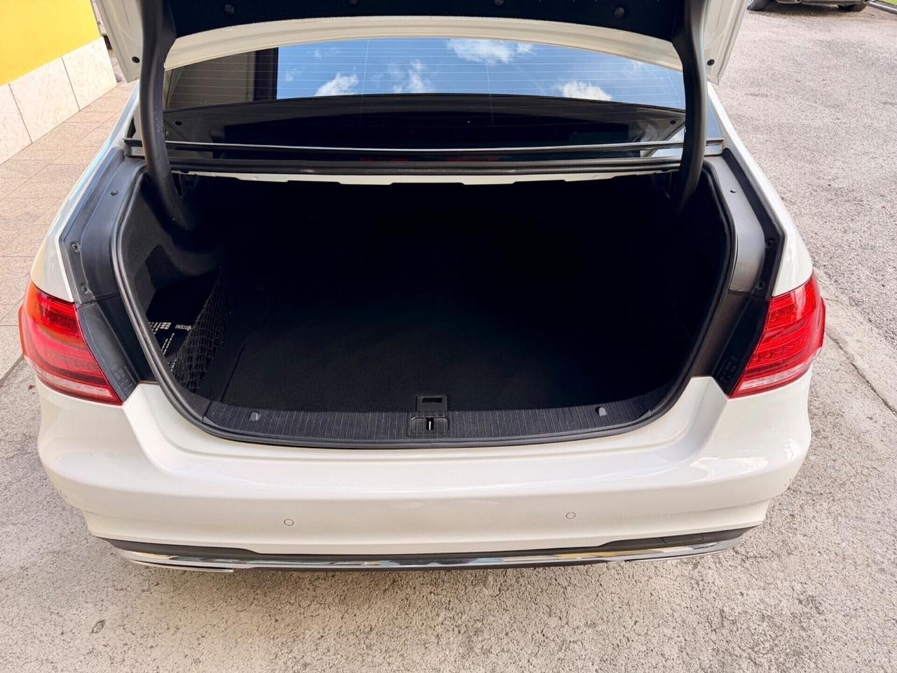 Mercedes E 300 BlueTEC HYBRID Sport 150kw