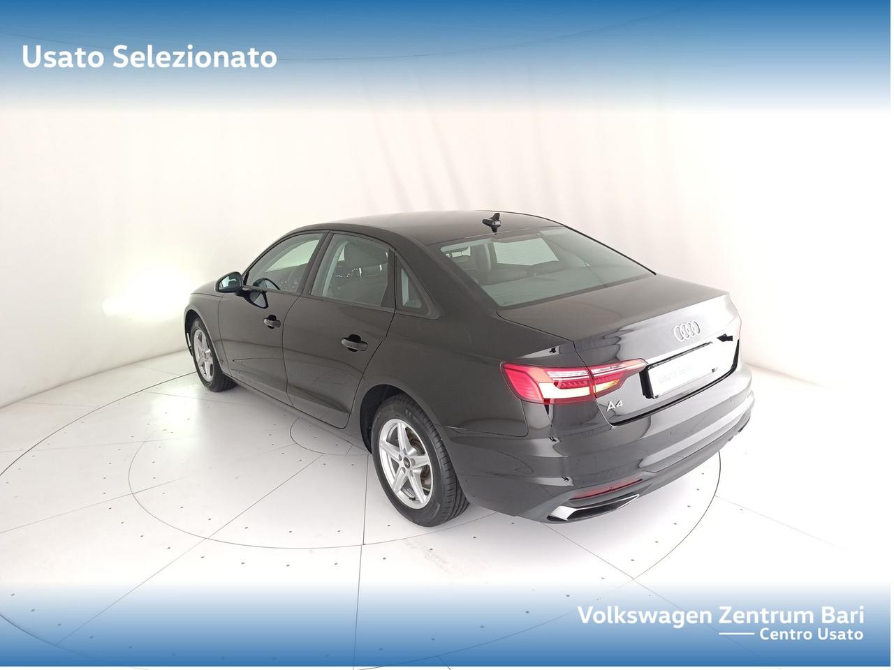 Audi A4 30 2.0 tdi mhev business 136cv s-tronic