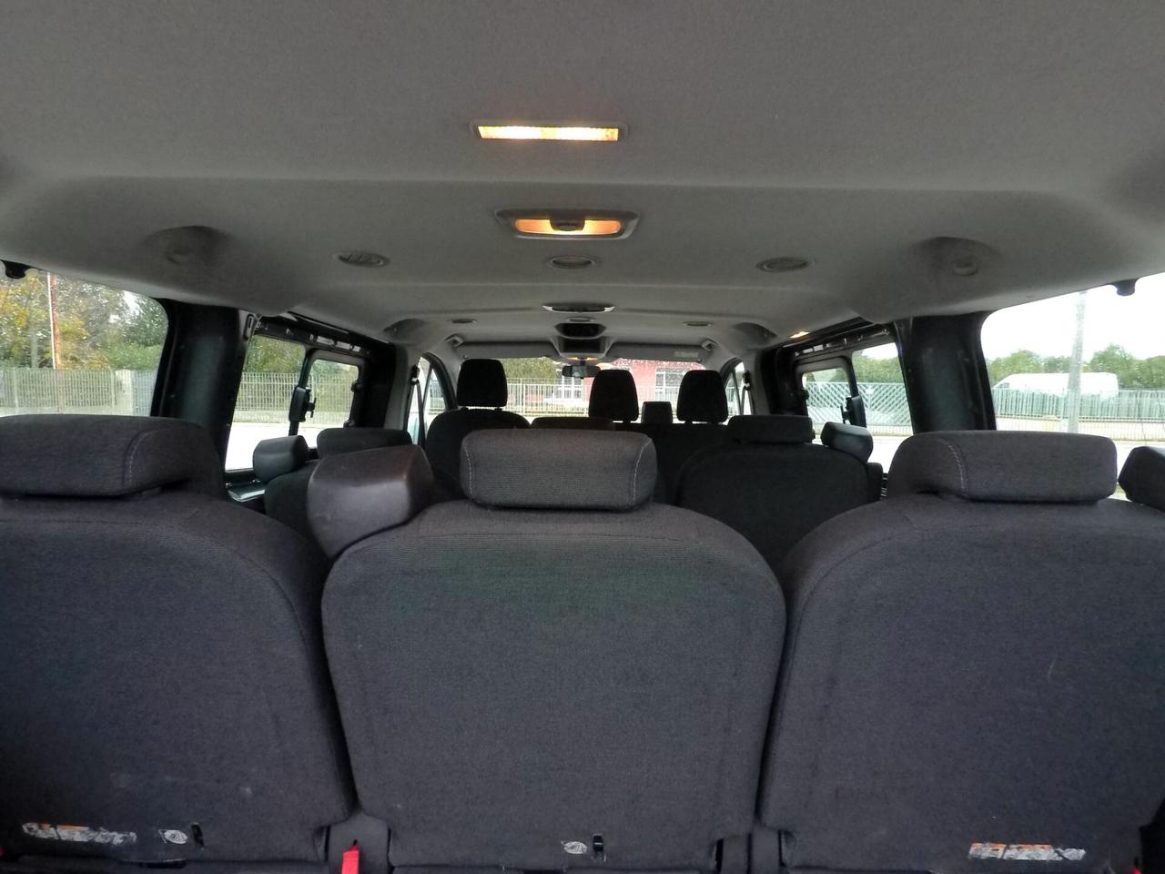 Ford Tourneo Custom 2.0 TDCi 130CV- 9 POSTI