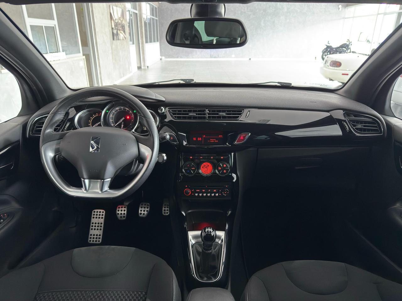 Citroen DS3 1.2 e-vti airdream So Chic 82cv etg