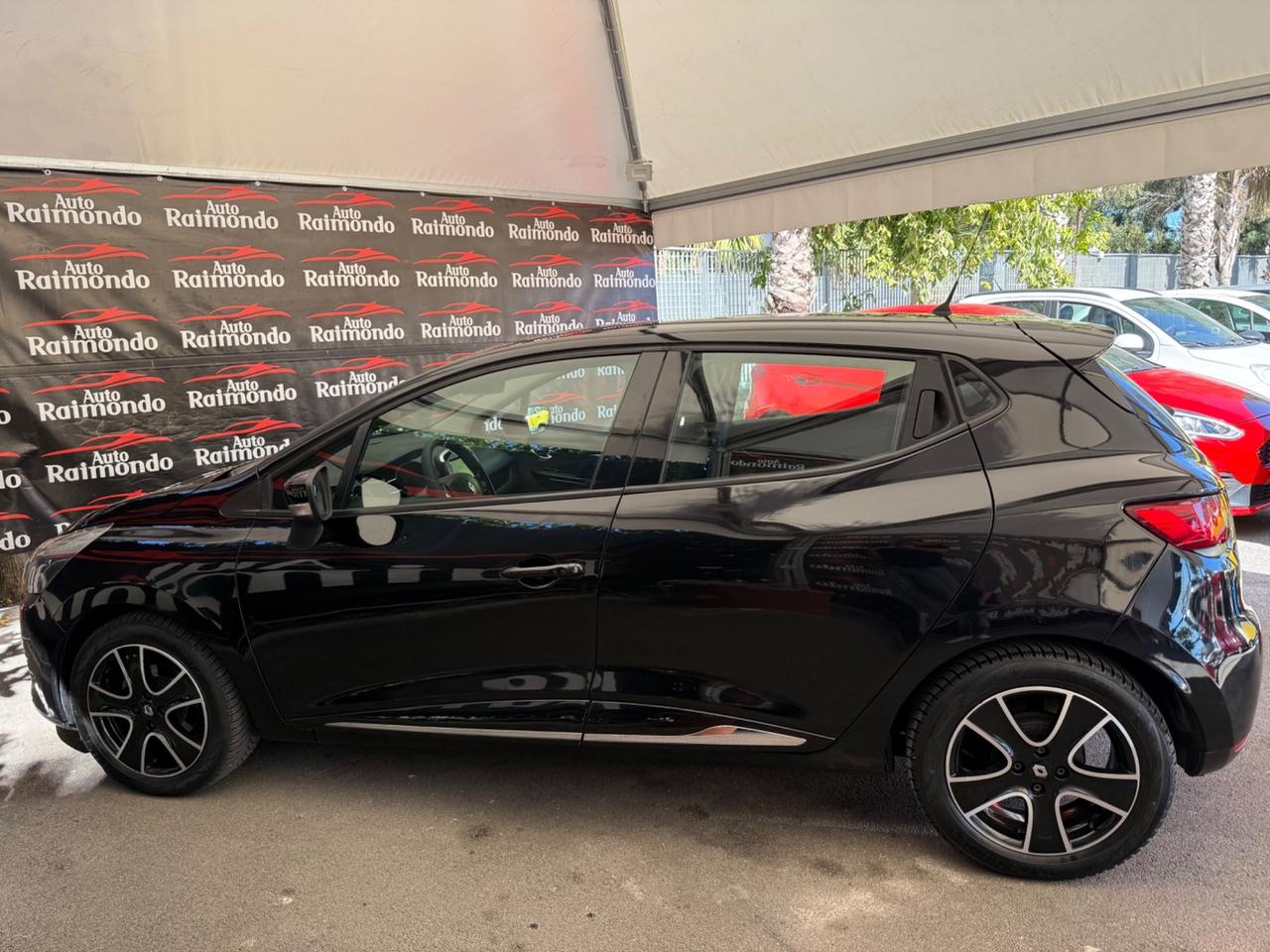 Renault Clio 1.2 75CV 5 porte