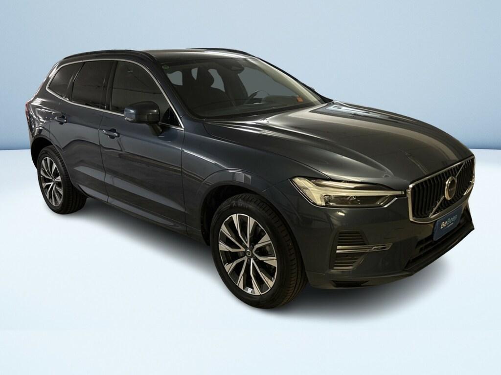 Volvo XC60 2.0 B4 Momentum Pro AWD Auto