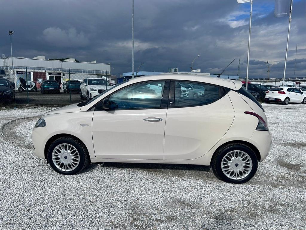 LANCIA Ypsilon III 2015 - Ypsilon 1.2 Gold 69cv my16