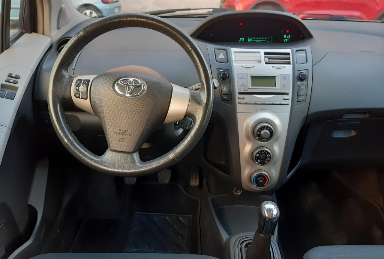 Toyota Yaris 1.3 5 porte Sol