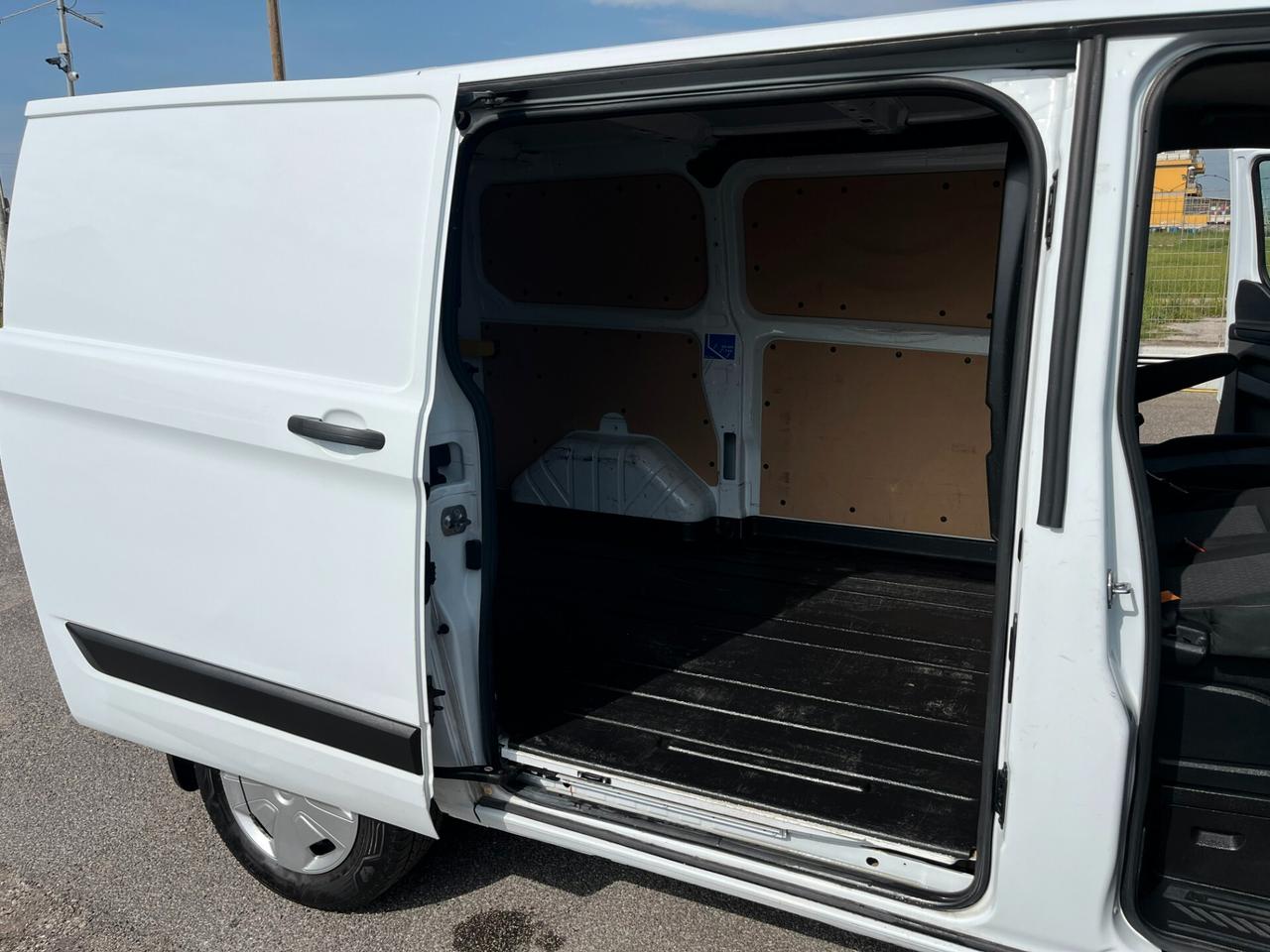 Ford Transit Custom 320 2.0 EcoBlue 130 PC Furgone Trend