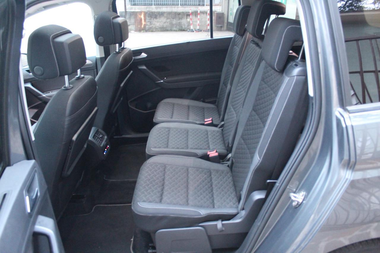 VW Touran 1.6 TDI 115 CV SCR DSG Highline 7 posti