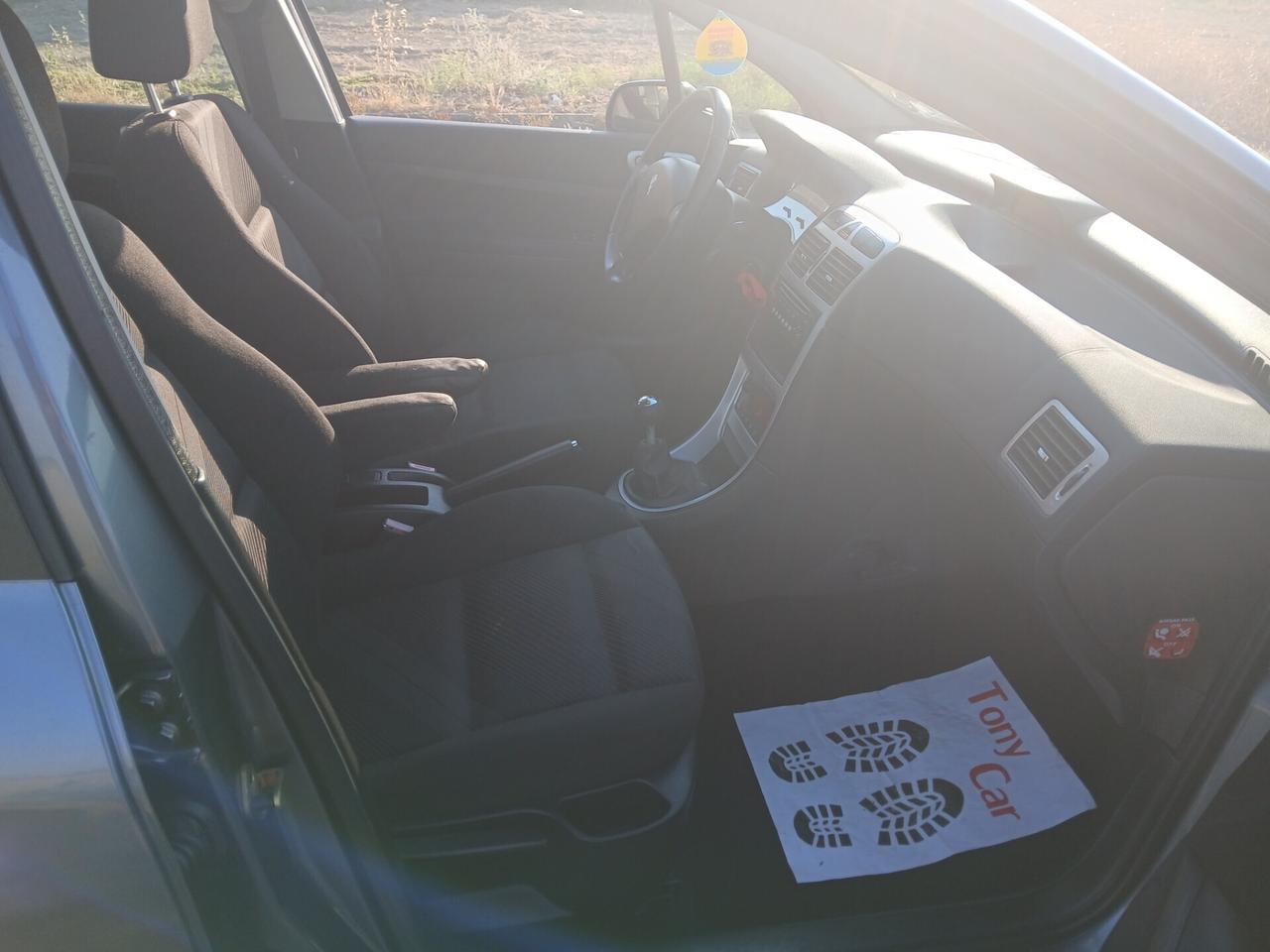 Peugeot 307 1.6 16V HDi 90CV 5p. X-Line