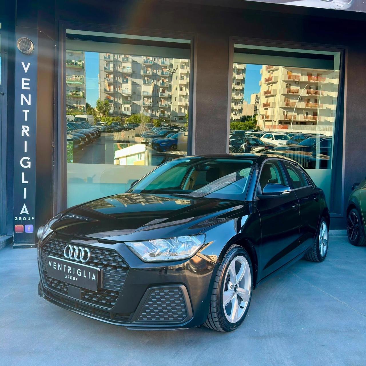 Audi A1 SPB 30 TFSI S tronic Identity Black