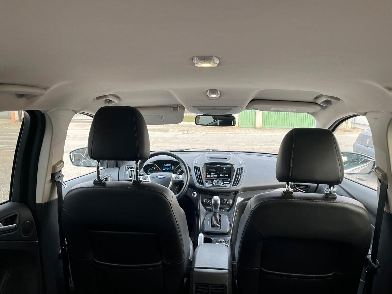 Ford Kuga 2.0 TDCI 150 CV S&S 4WD Powershift Titanium