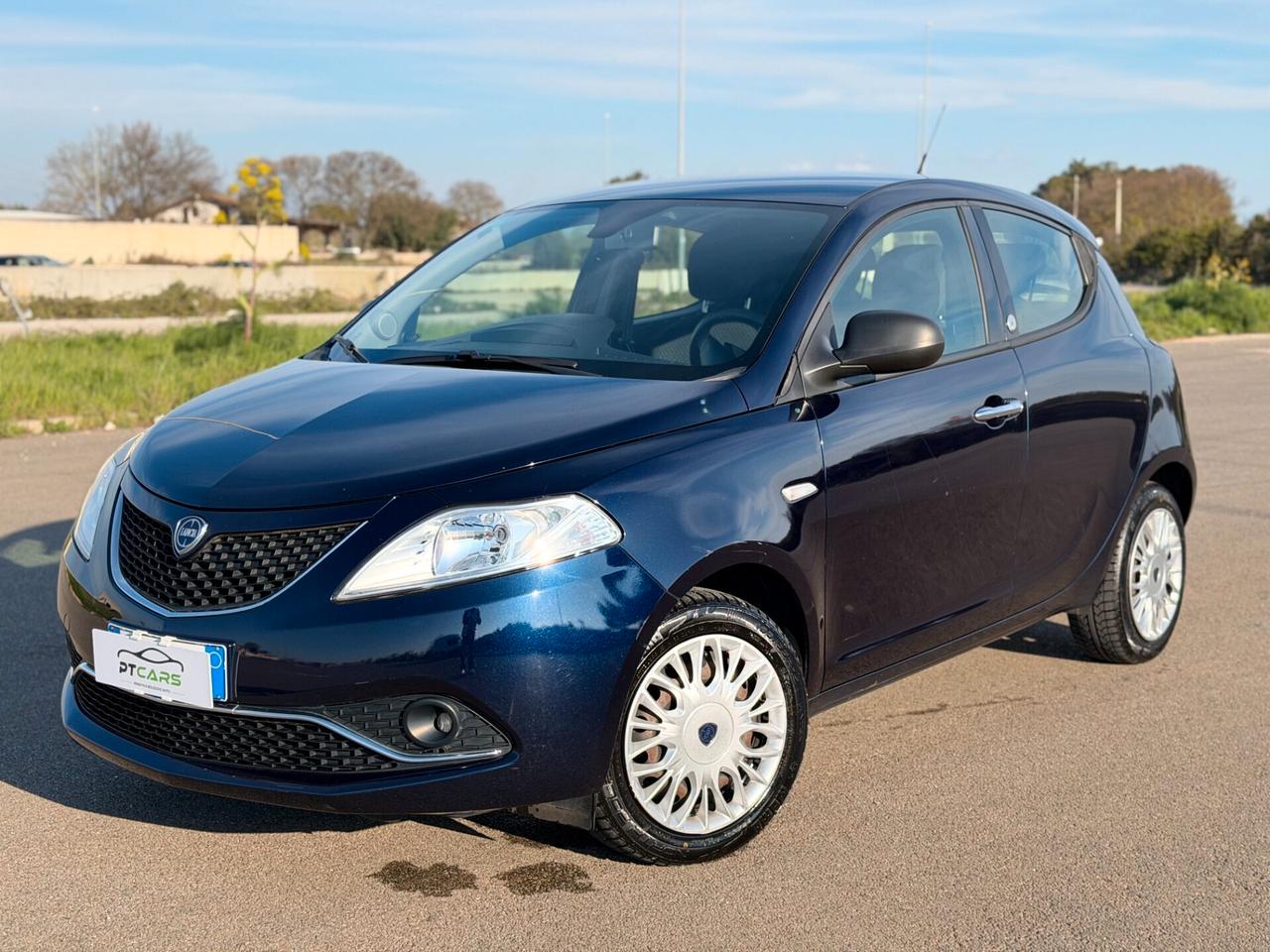 Lancia Ypsilon 1.2 69 CV 5 porte GPL Ecochic Gold