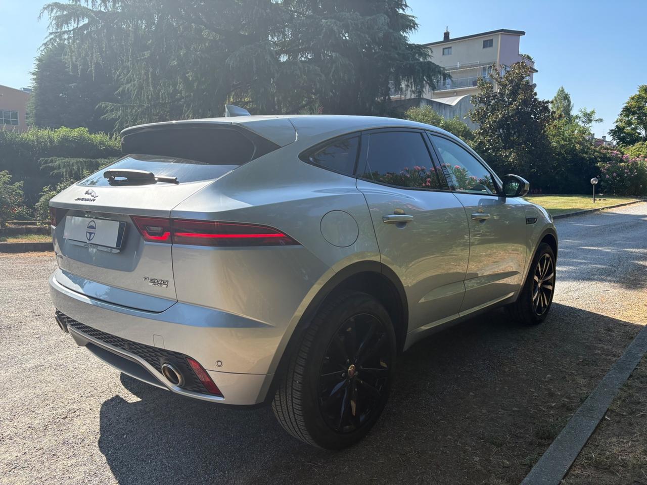 Jaguar E-Pace 2.0 R-Dynamic SE awd 200cv auto(unicoprop.)