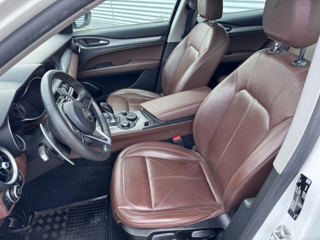 ALFA ROMEO Stelvio 2.2 Turbodiesel perla 210 CV AT8 Q4 Super 4x4 4WD