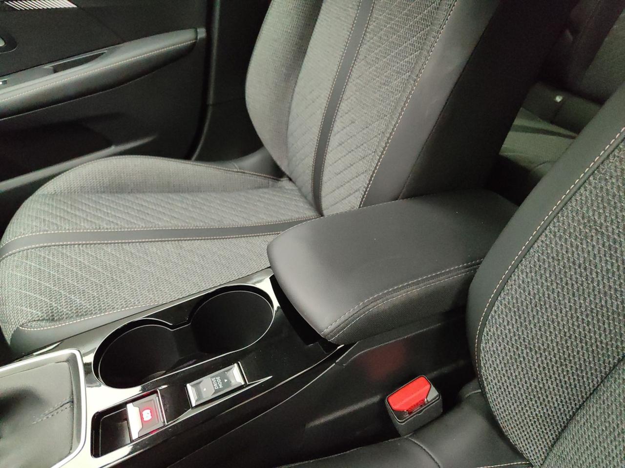 PEUGEOT 208 II 2023 1.2 PURETECH 100CV ALLURE