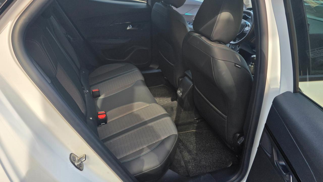 Peugeot 2008 BlueHDi 110 S&S Active Pack