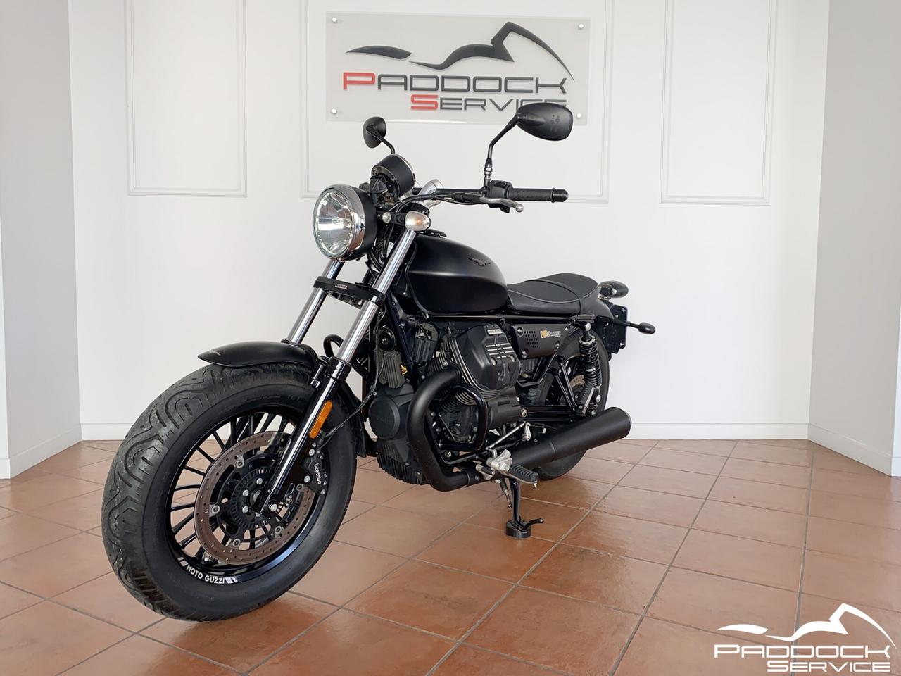 Moto Guzzi V9 Bobber 2016 nero opaco