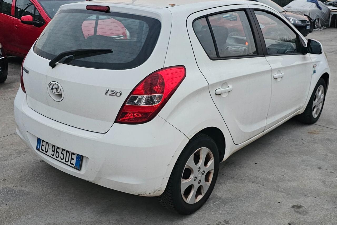 Hyundai i20 1.2 5p. GUIDABILE DA NEOPATENTATI