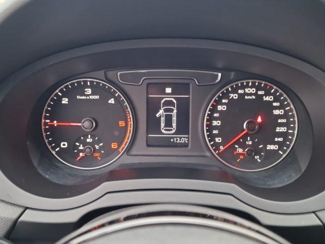 AUDI Q3 2.0 TDI 120 CV Sport