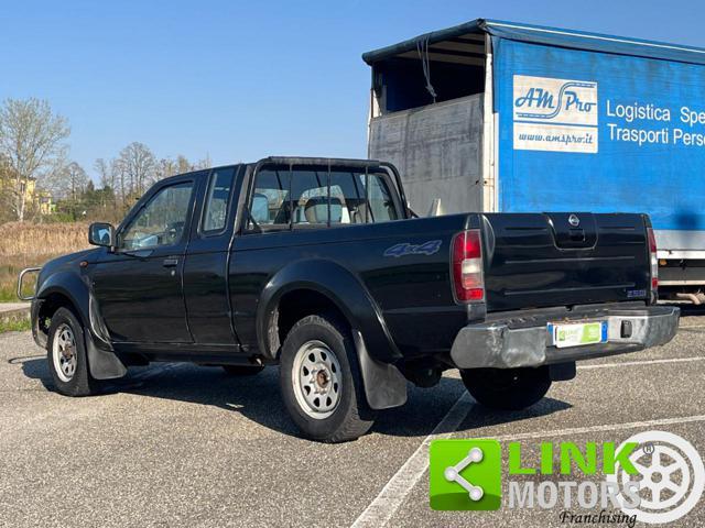 NISSAN King Cab 2.5 TD 2 porte