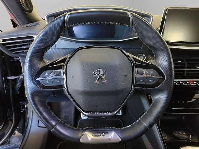 Peugeot 2008 PureTech 130 S&S GT