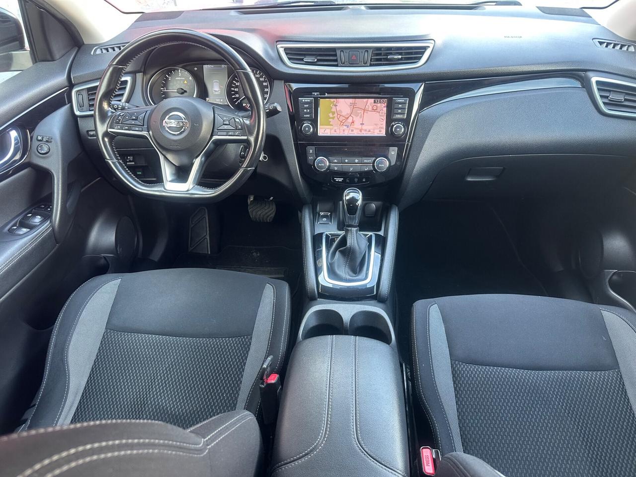 NISSAN QASHQAI 1.5 116CV AUTOM+NAVI+R.CAMERA+LED