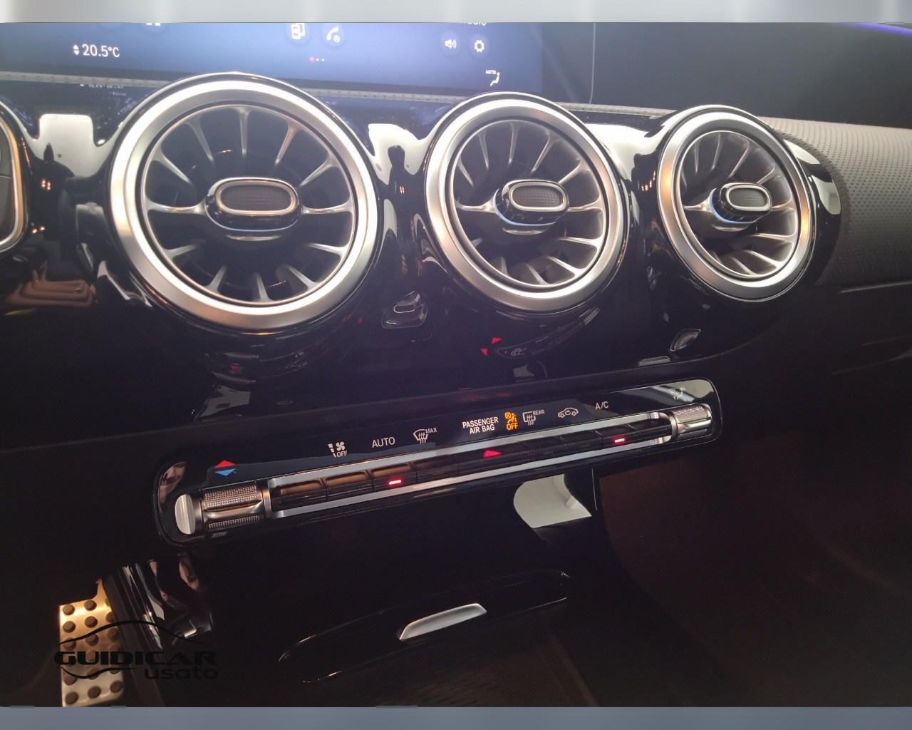 Mercedes-Benz Classe A - W177 2023 - A 180 d AMG Line Advanced Plus auto