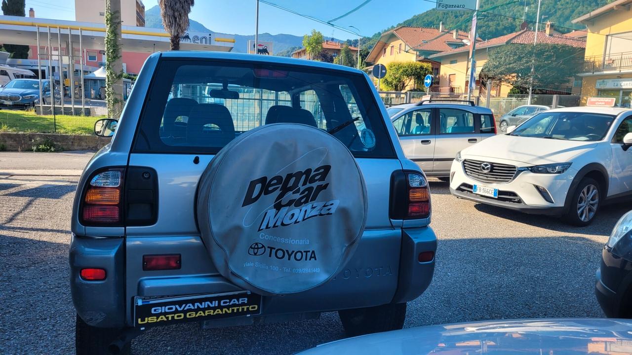Toyota RAV 4 Benzina 4x4 .. Cinghia distribuzione appena fatta..