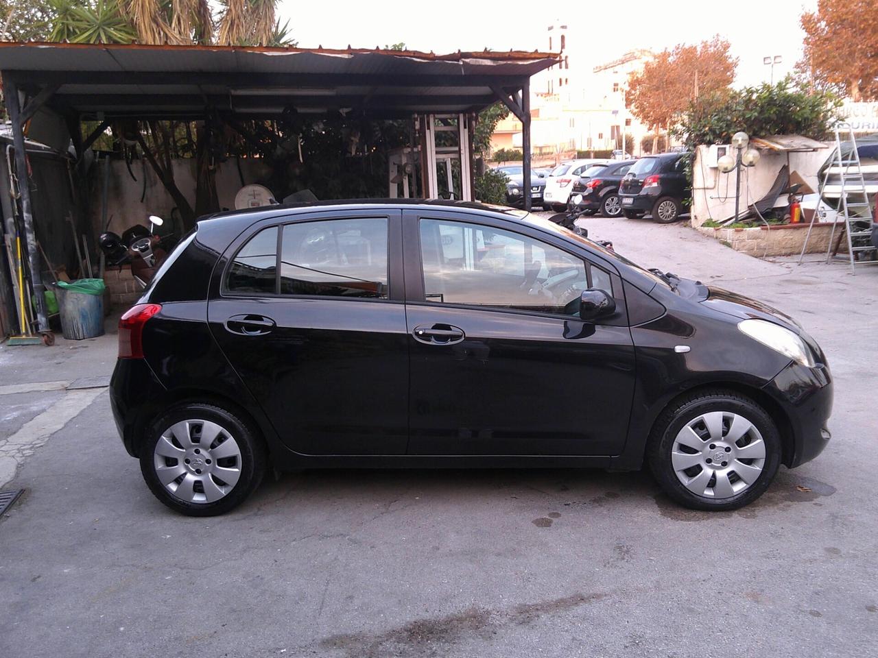 Toyota Yaris 1.0 5 porte Sol 07