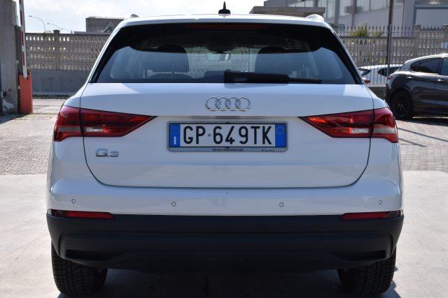 AUDI Q3 35 TDI S tronic Business