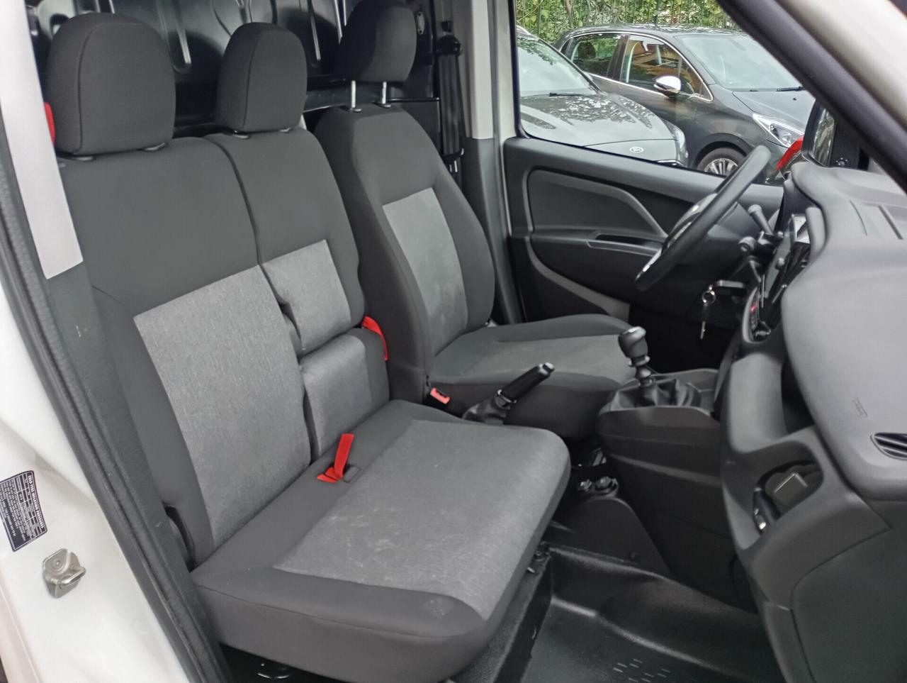 Fiat Doblo C. Maxi 1.6 Mjet 105CV Lounge 3 Posti