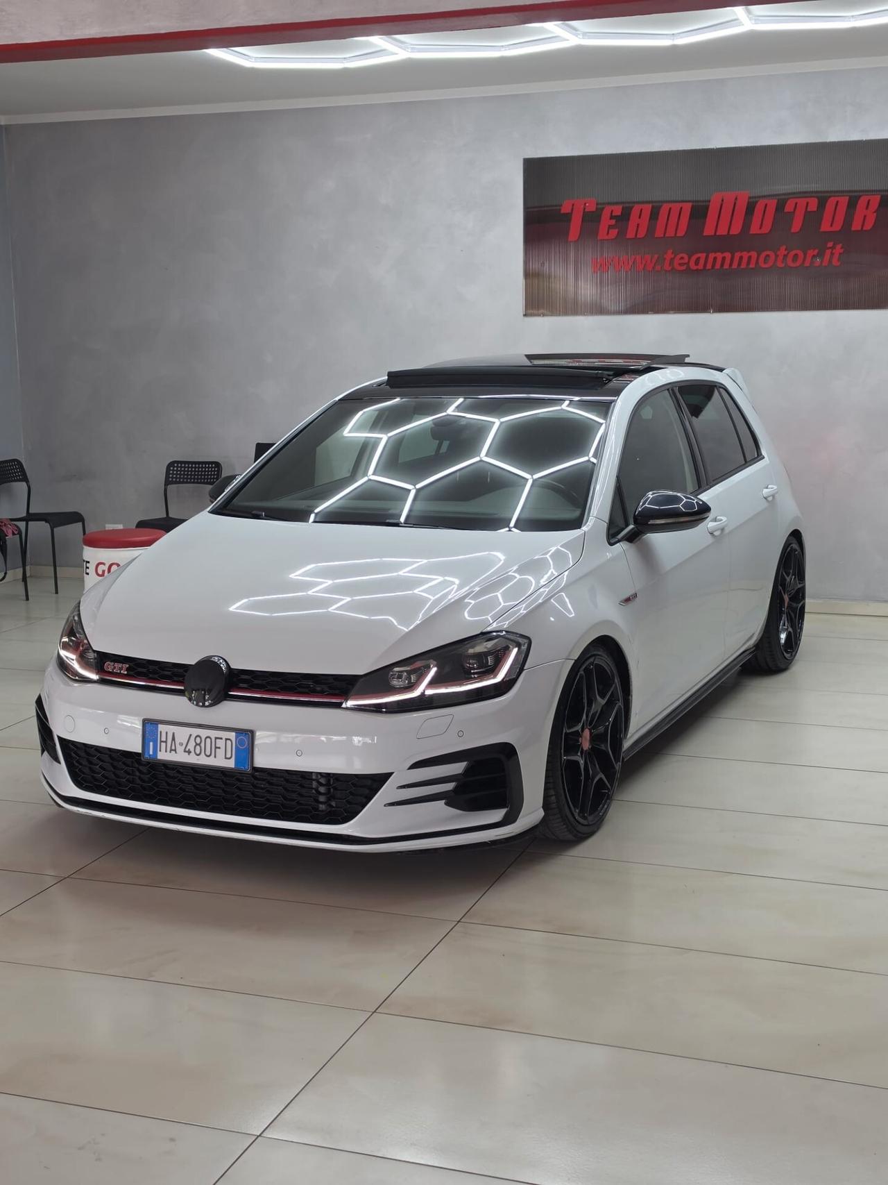 Volkswagen Golf GTI Performance 2.0 245 CV TSI DSG 5p. BMT