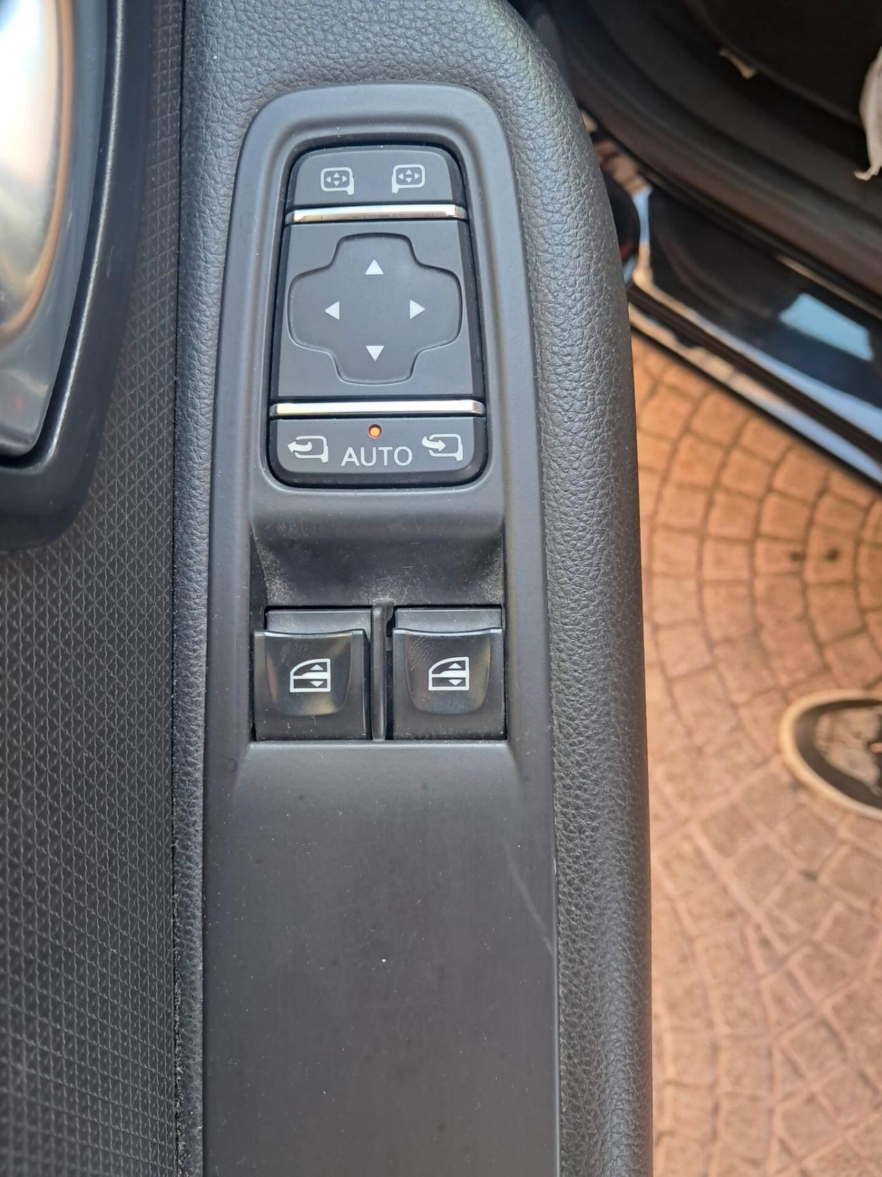 RENAULT CLIO 1.5Dci 75CV-UNIPRO-NEOPATENTATI-Euro7490