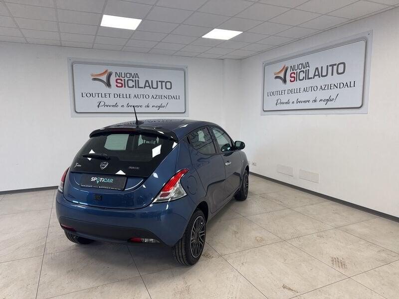 Lancia Ypsilon III 2021 1.0 firefly hybrid Gold s&s 70cv