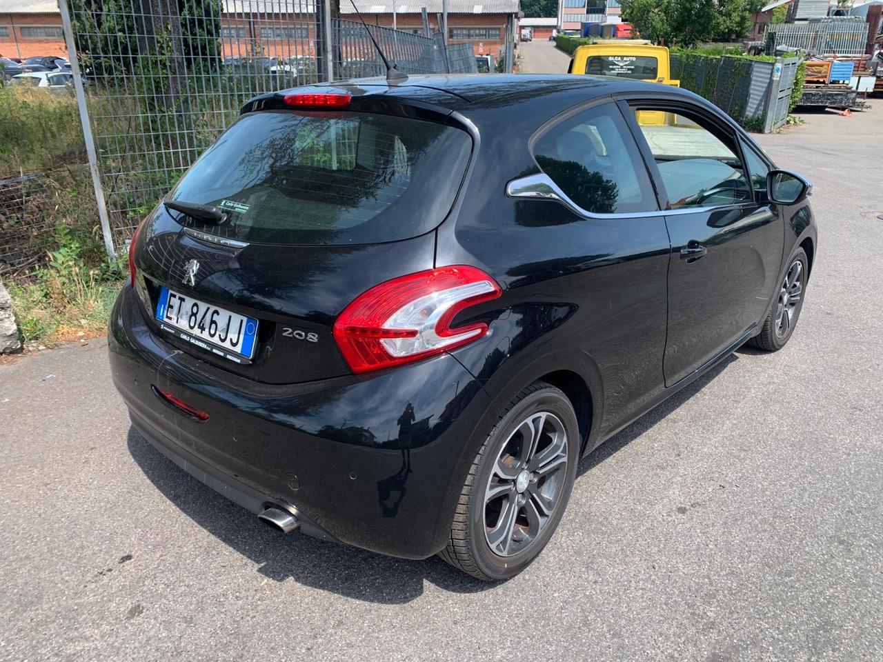 Peugeot 208 PureTech 82 3 porte Allure