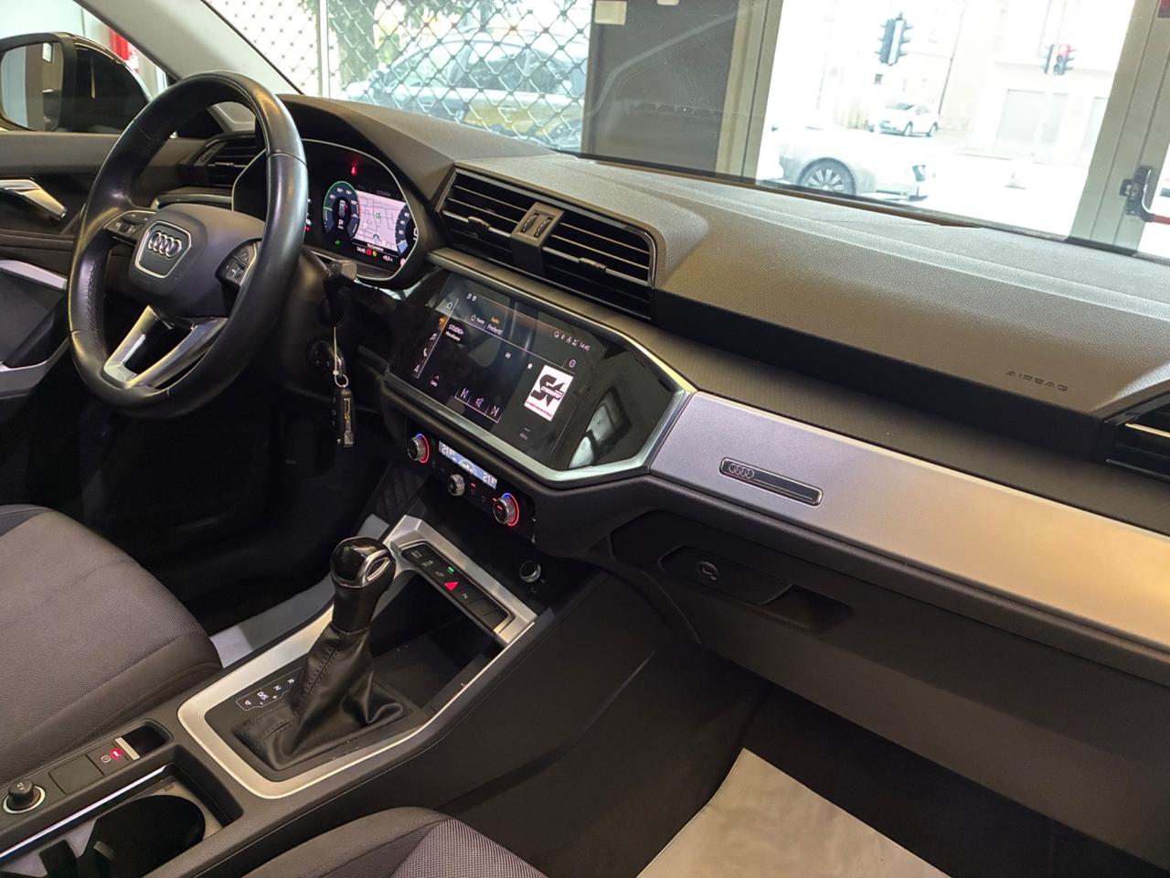 Audi Q3 45 Plug-in s-tronic 245cv Aziendale