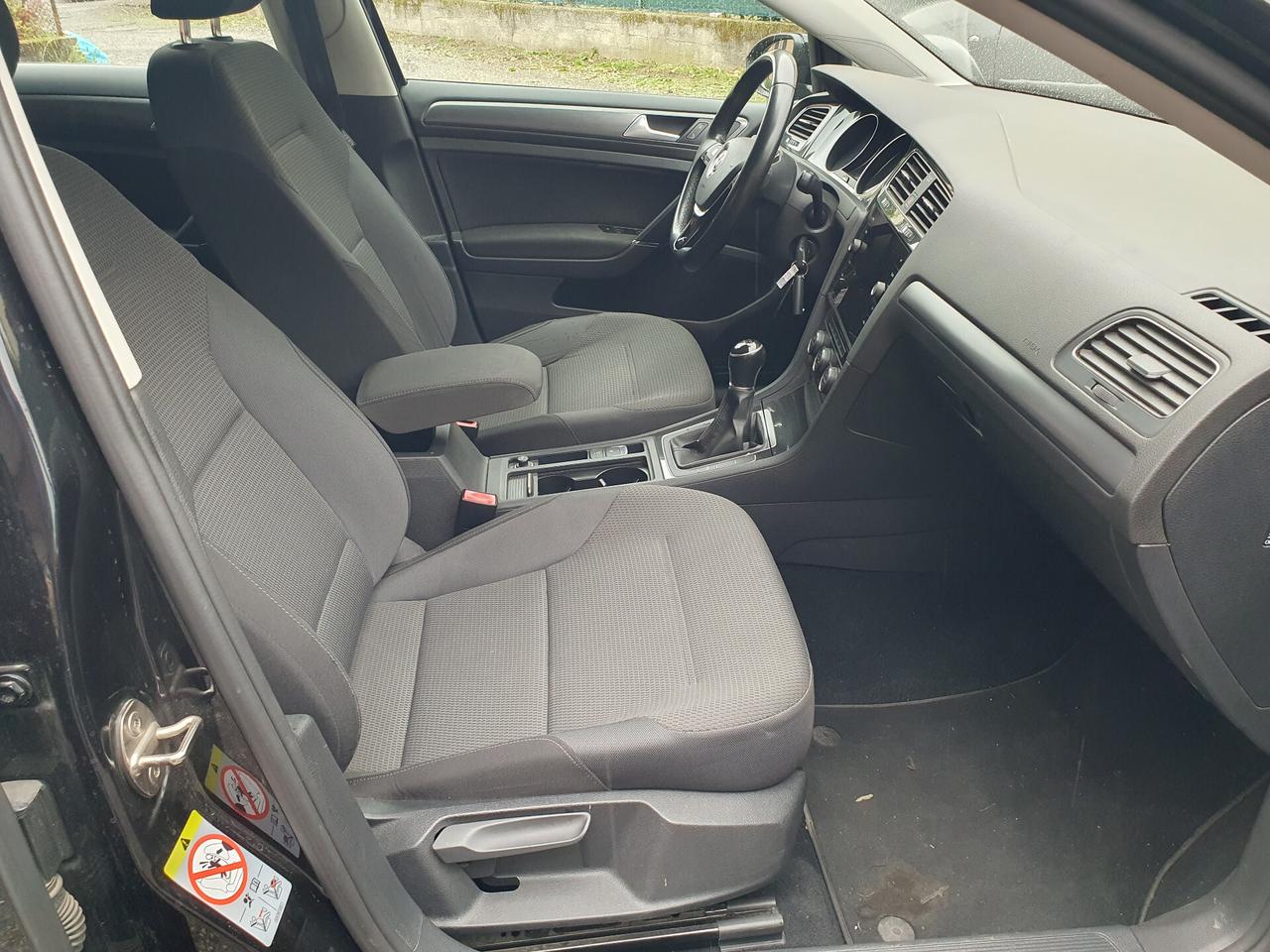 Volkswagen Golf VII 1.0TSI 110CV BUSINESS NEOPATENTATI 82000KM