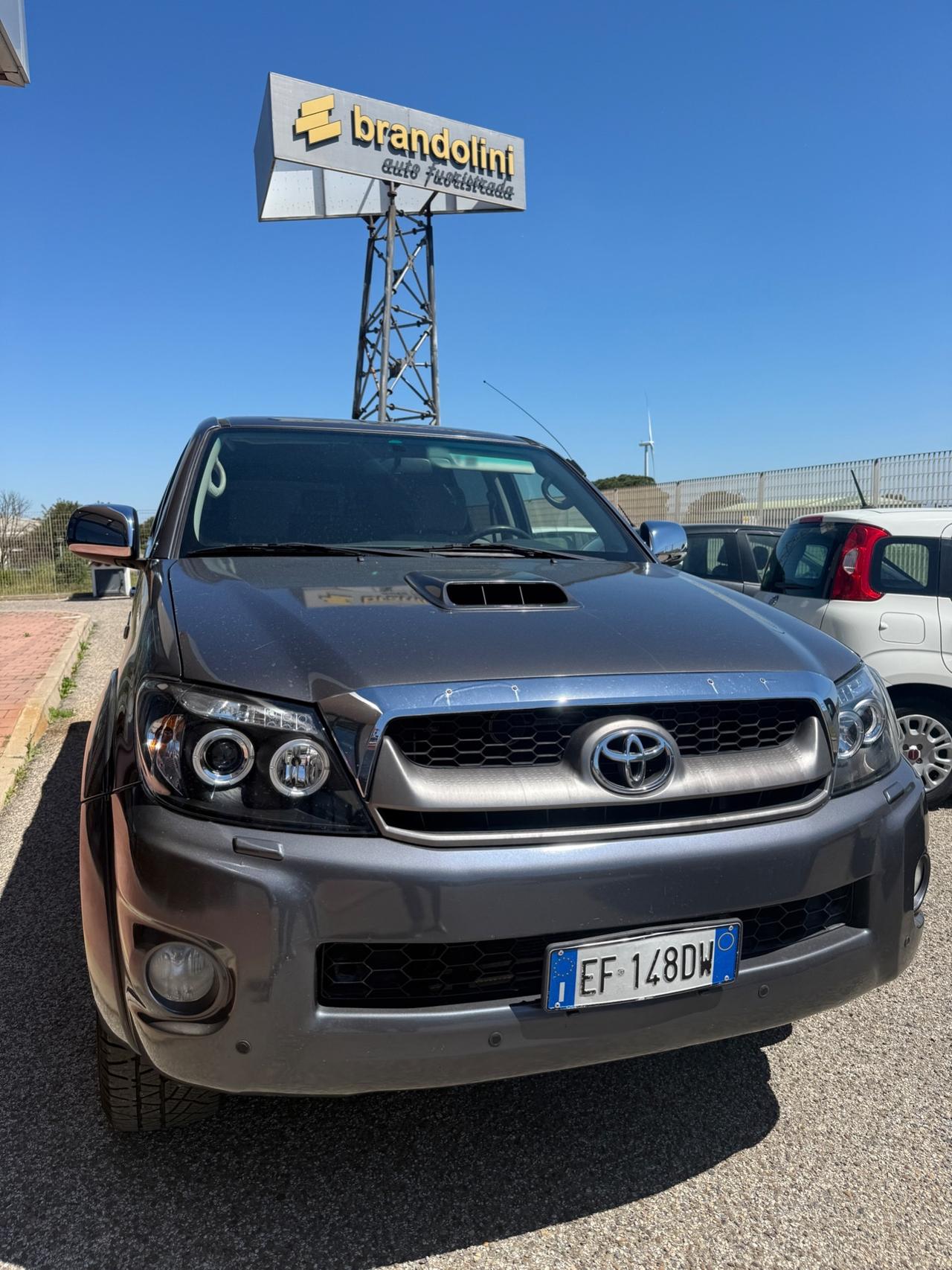 Toyota Hilux 3.0 D-4D HARDTOP+VASCA my10"