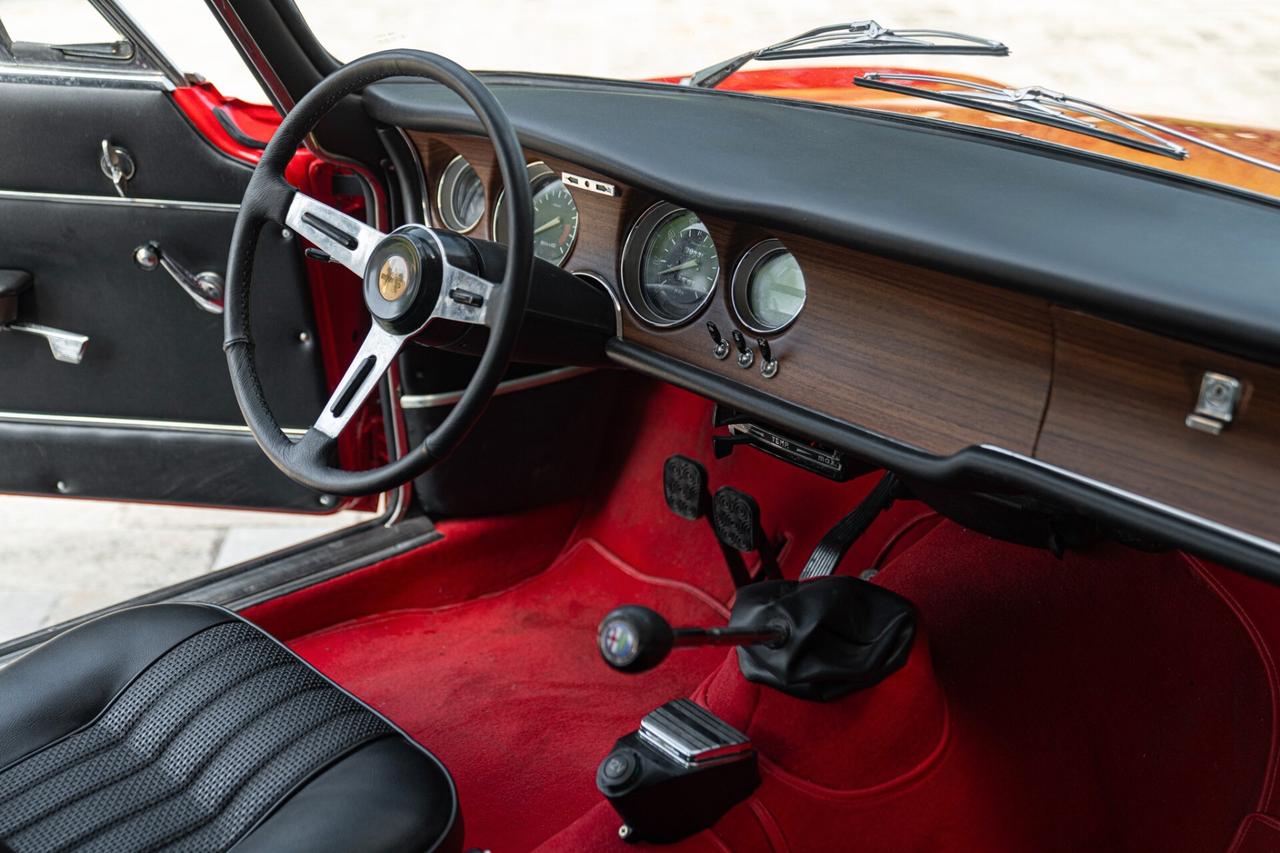 Alfa Romeo Giulia SPRINT GT VELOCE - RDS01445