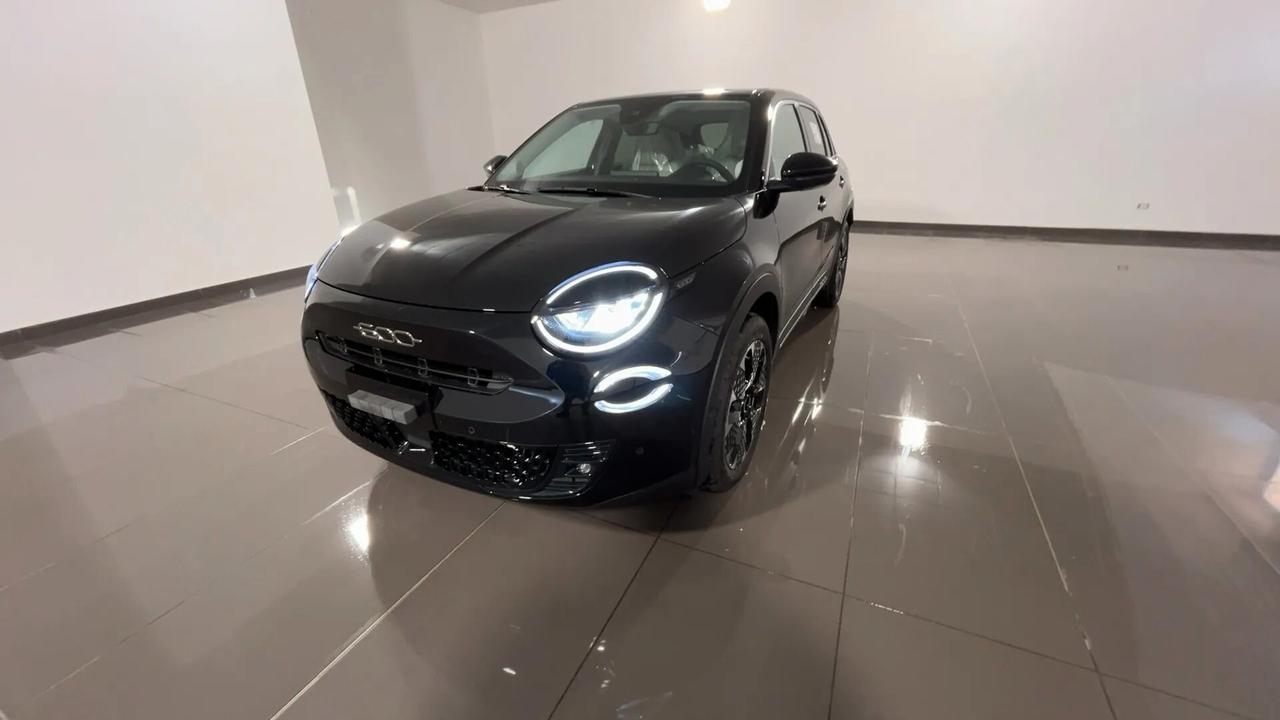 Fiat 600 Hybrid DCT MHEV La Prima