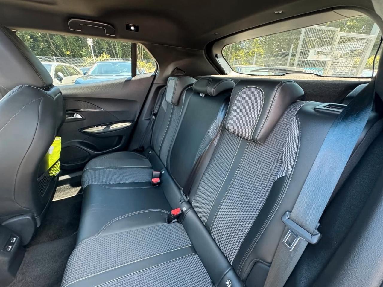 Peugeot 2008 GT LINE - FULL OPTIONAL-